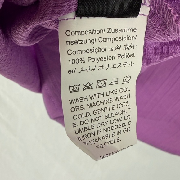 Shein Fuchsia V-neck Blouse with Puff Sleeve Size Large - Picture 8 of 8